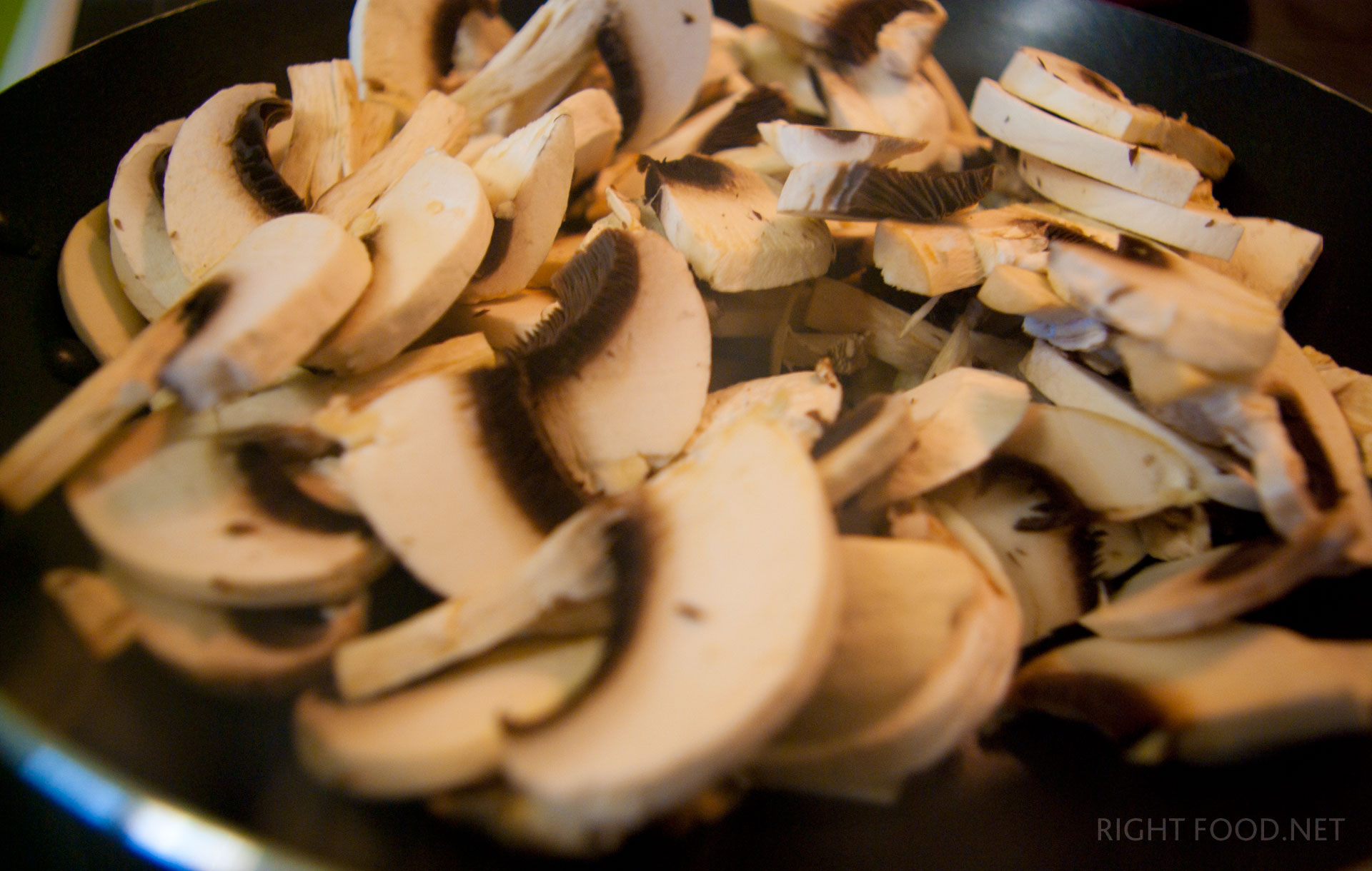 Сливочная паста с грибами и помидорами Черри. Пошаговый рецепт с фото. Кулинарный блог Вики Лепинг
