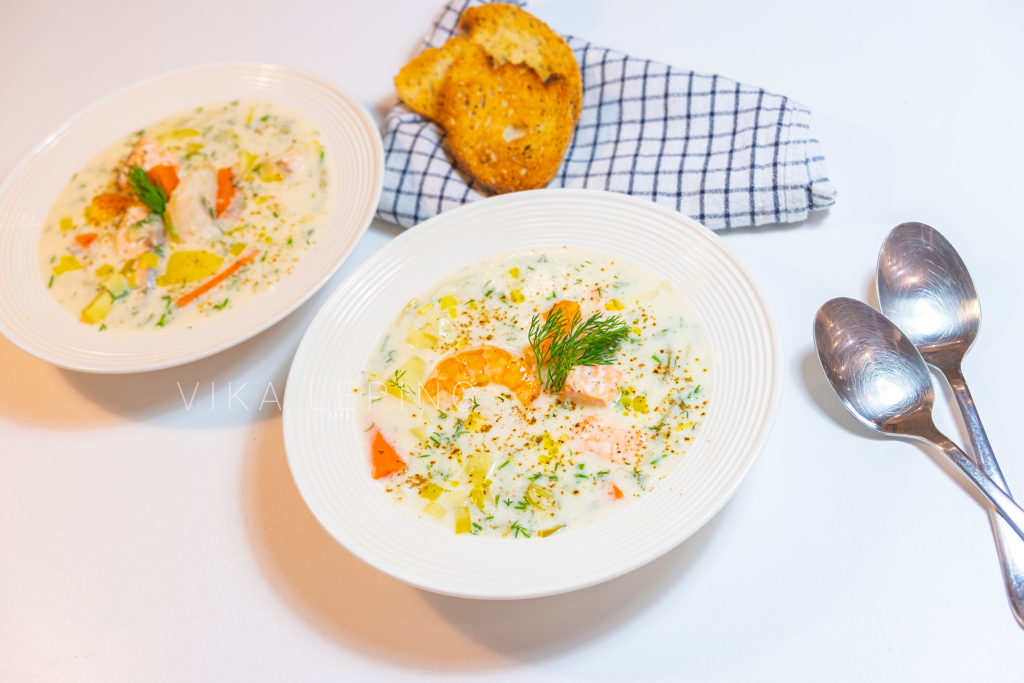 Норвезький і фінський рибний суп з червоної риби з креветками та вершками - покроковий рецепт з фото і відео 