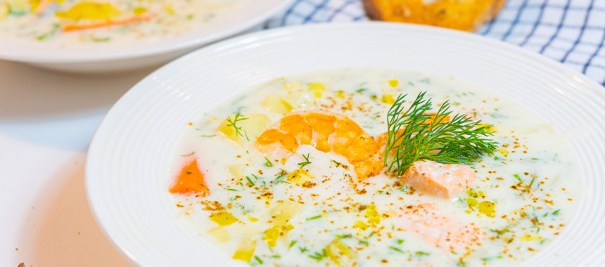 Вершковий рибний суп з лососем та креветками – рецепт норвезький та фінський